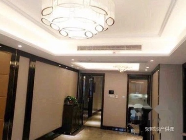 恒大翡翠华庭 精装 珍藏户型 找我要比售楼部便