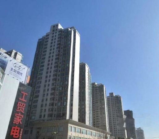 沃尔玛对面口碑楼盘城市印象大三室 可按揭
