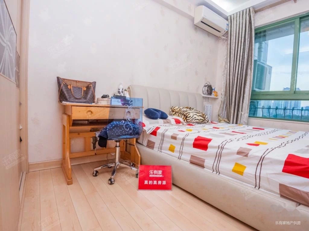 建行新政降价100万急卖!超笋4房带私家车位,看